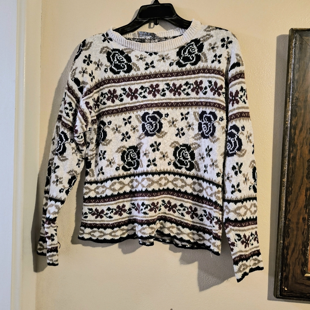 🌷 3 for $20 🌷 Vintage 90s floral rose cottagecore sweater - Picture 2 of 6